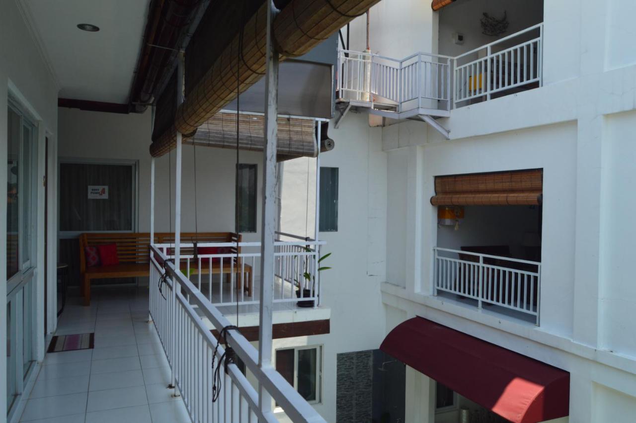 Askara Guest House & Hostel ウブド エクステリア 写真